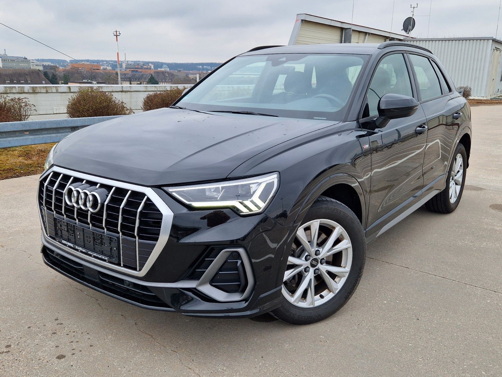 Audi Q3 40 TDI quattro S line - Samsaru's Car Outlet