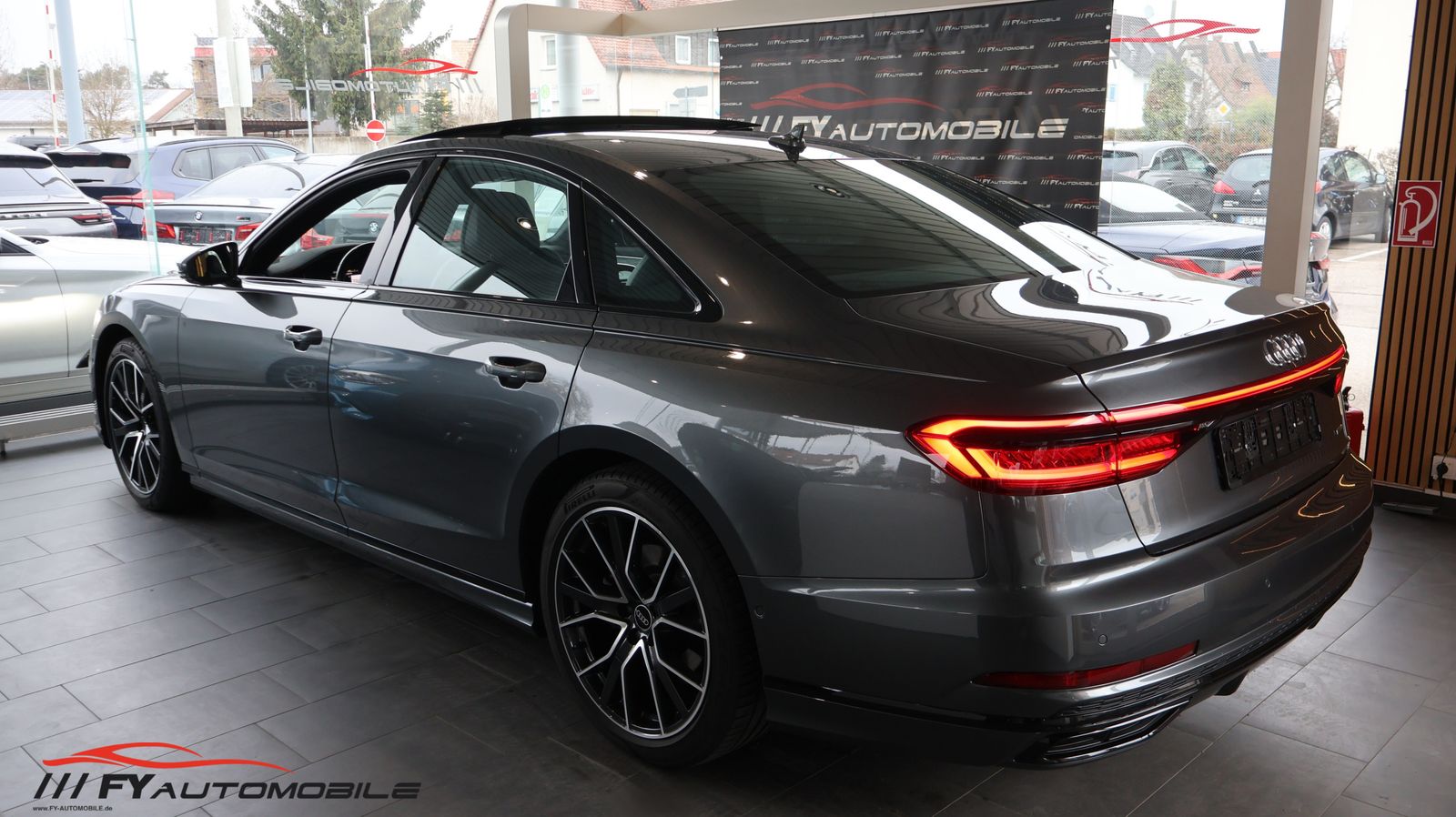 Audi A8 50 TDI quattro S Line* AHK* Head Up* St. Heiz