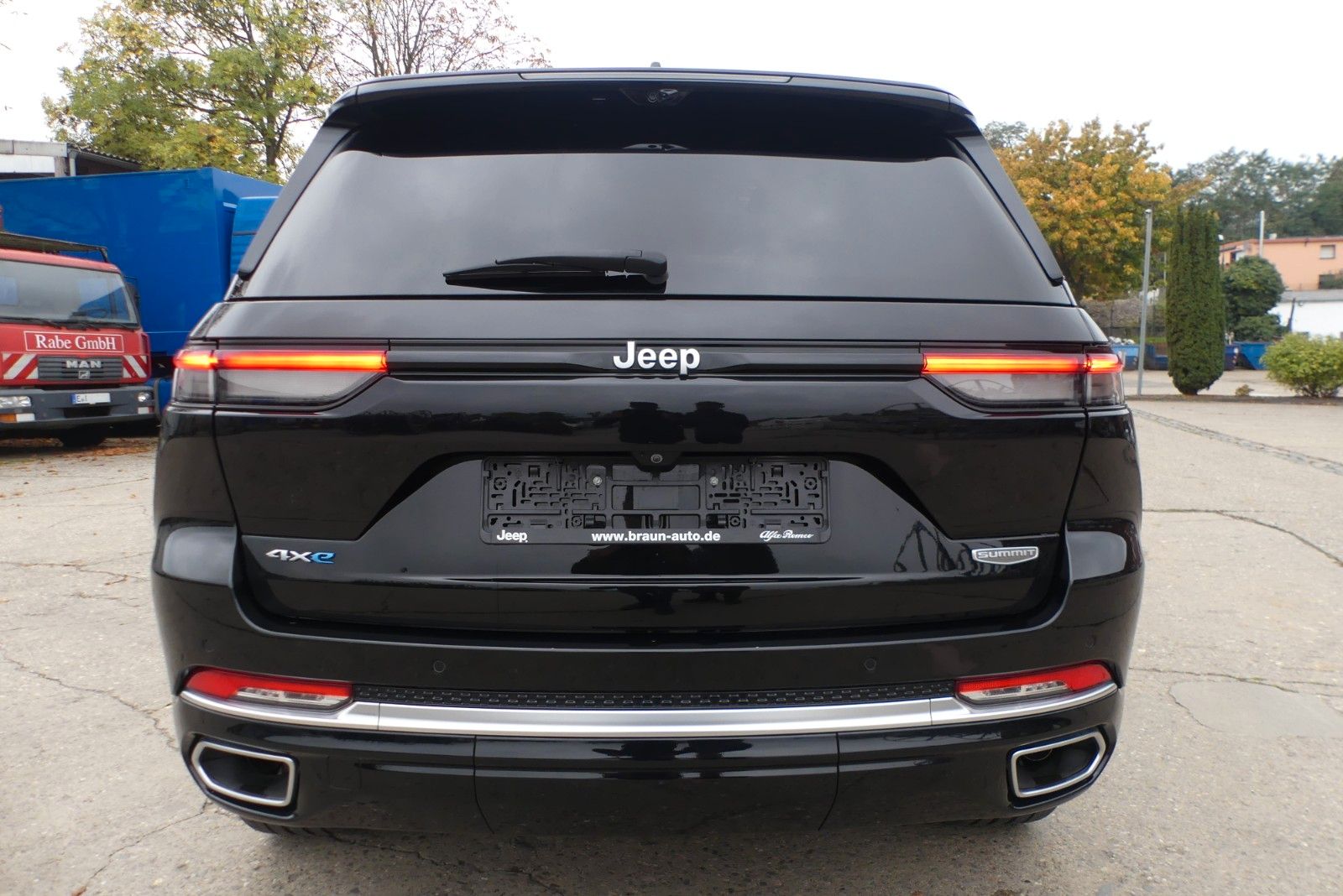 Jeep Grand Cherokee Summit Reserve Plug-In-Hybrid 4xe
