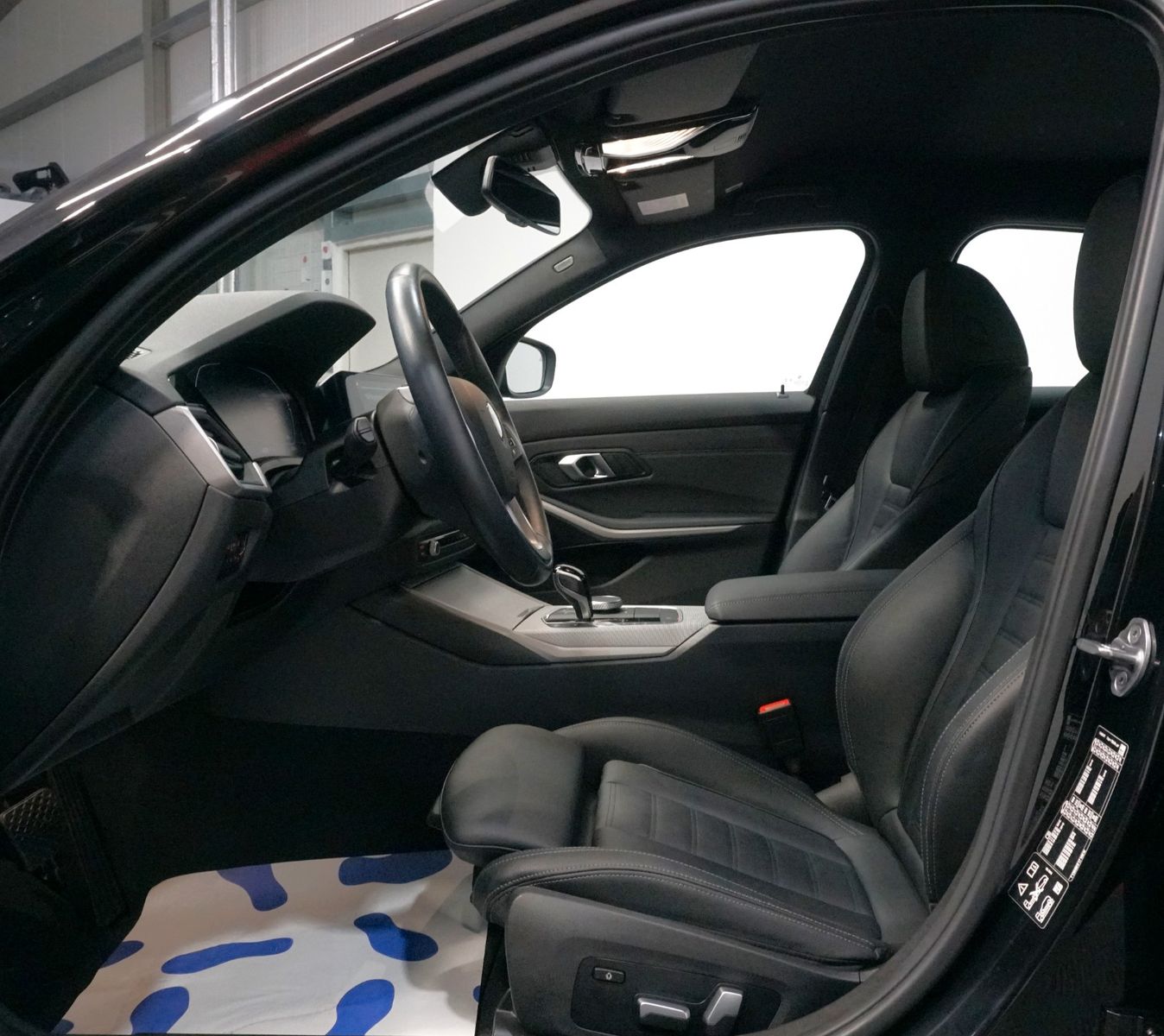 BMW 320 d xDrive - Samsaru's Car Outlet
