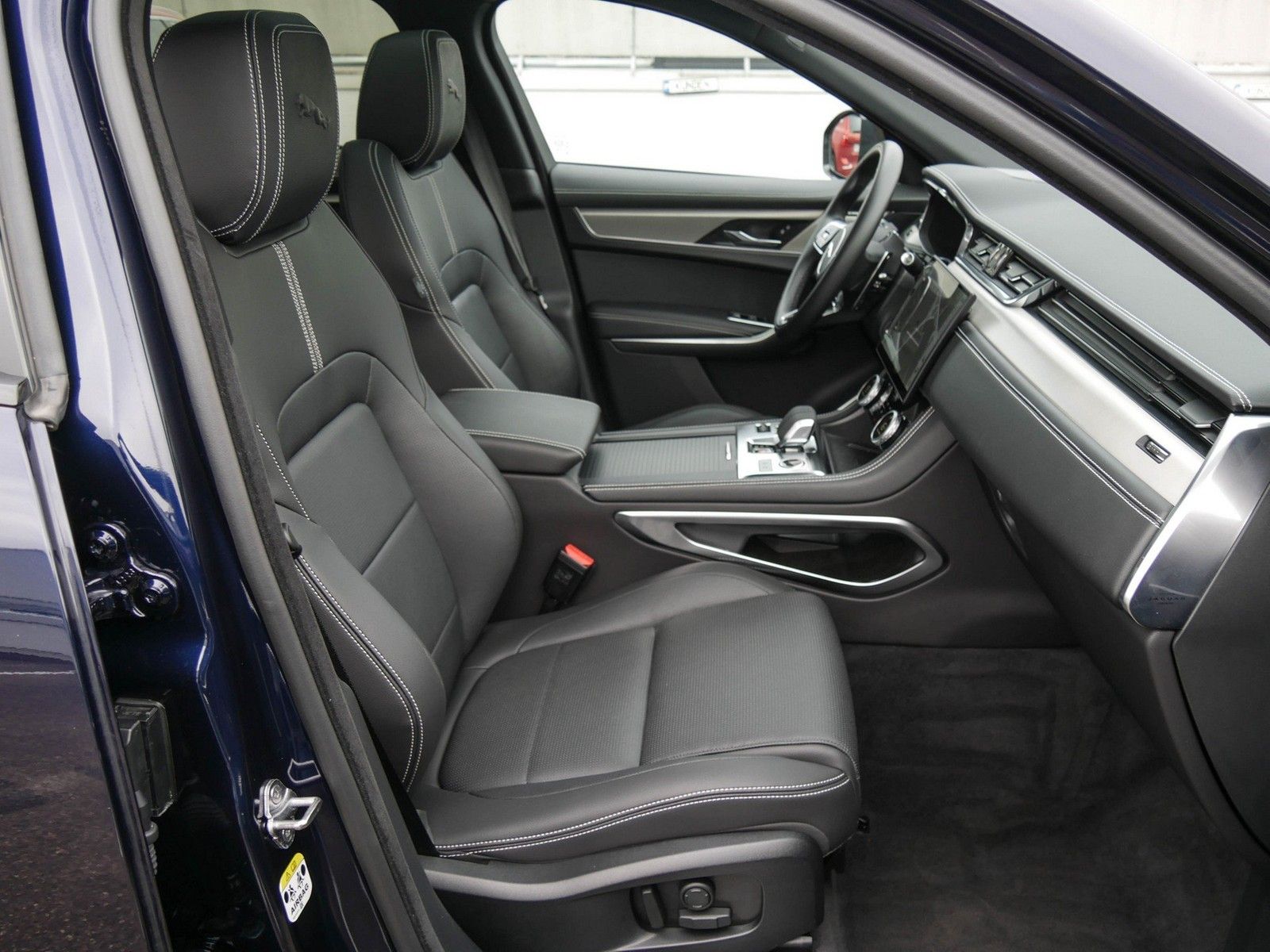 Jaguar F-PACE D300 R-Dynamic SE 90th Anniversary Editio