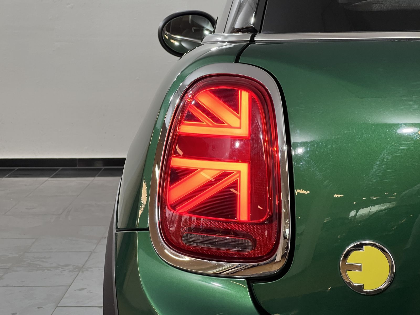 MINI Cooper SE Trim - Samsaru's Car Outlet