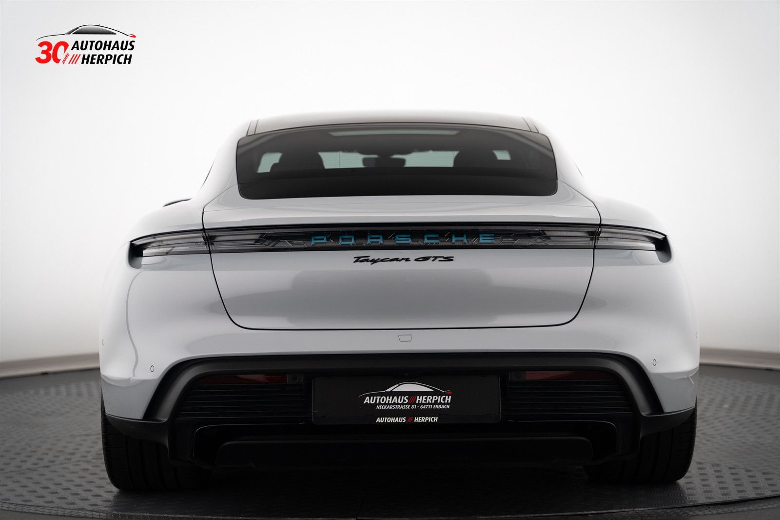 Porsche Taycan GTS 21" Matrix HAL Pano HUD InnoD Approve