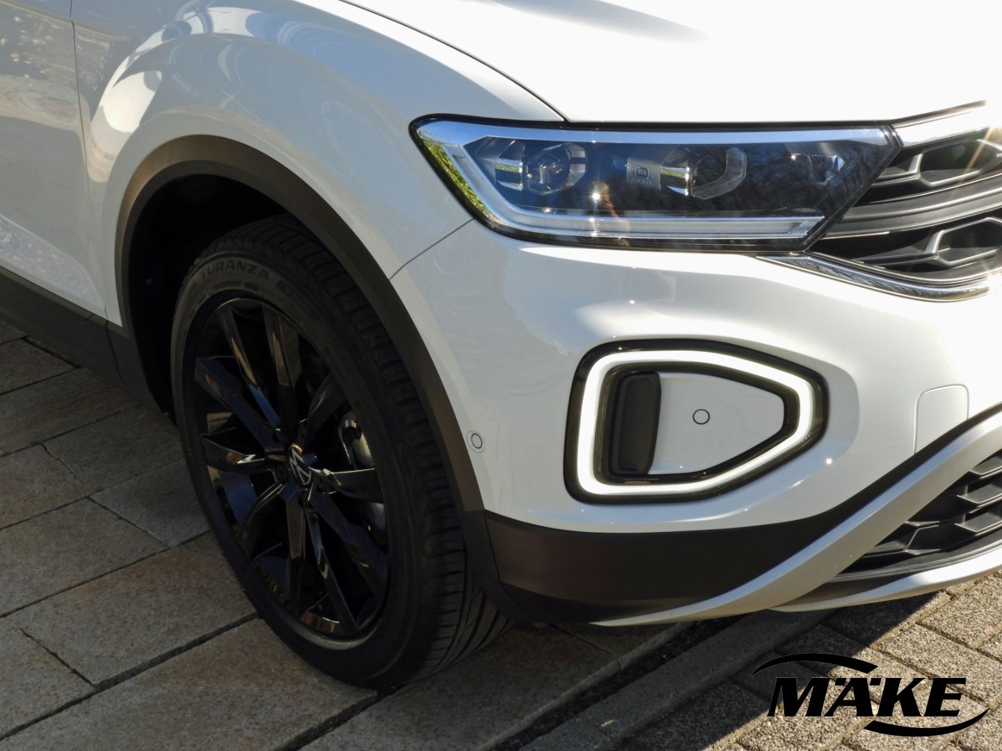 Volkswagen T-Roc Life 1.5 TSI DSG - Samsaru's Car Outlet