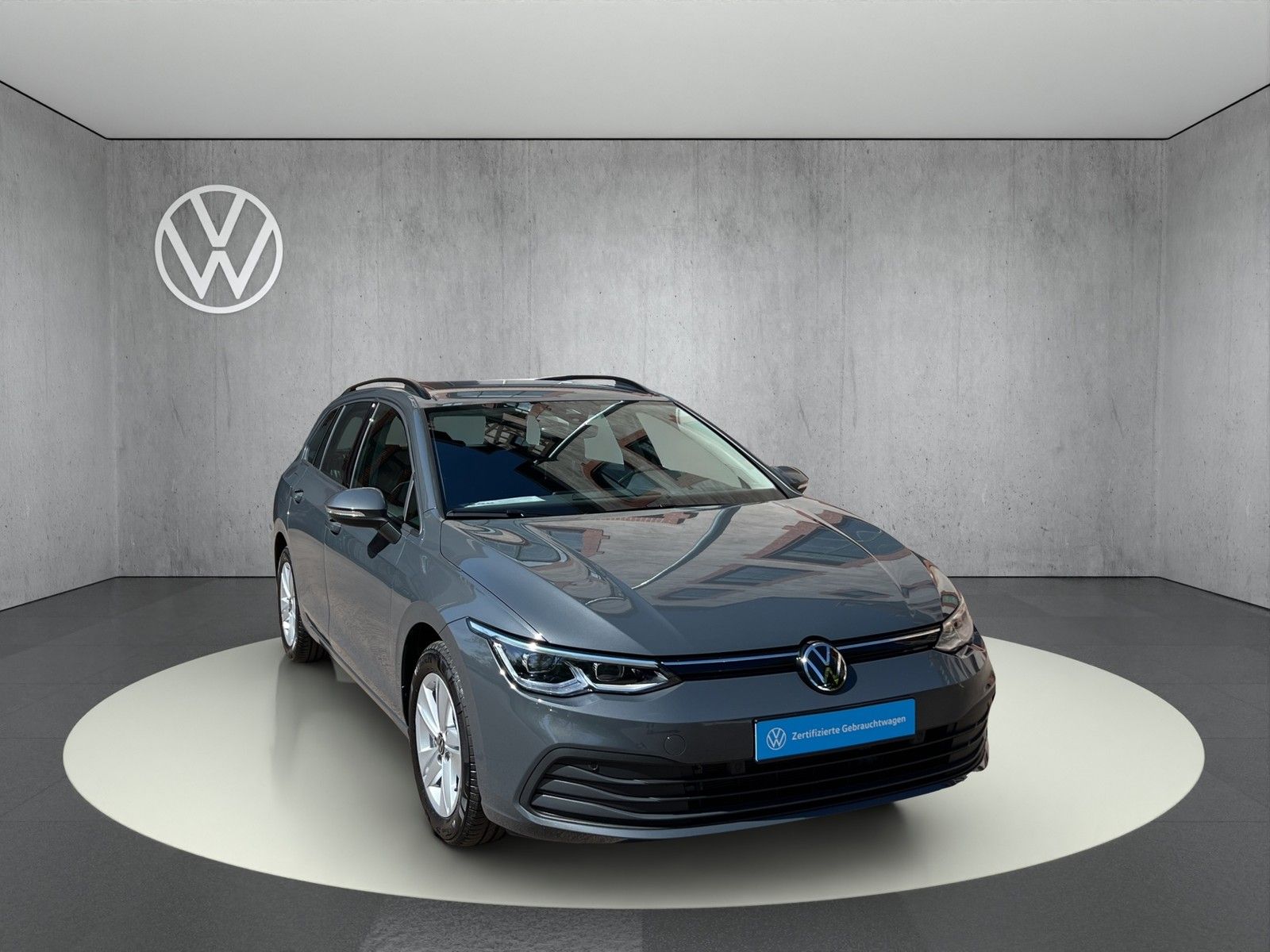 Volkswagen Golf Variant VIII eTSI Life DSG - Samsaru's Car Outlet