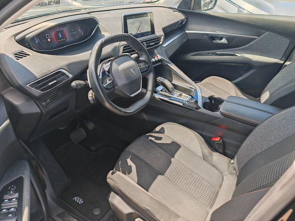 Peugeot 5008 PureTech 130 EAT8 - Samsaru's Car Outlet