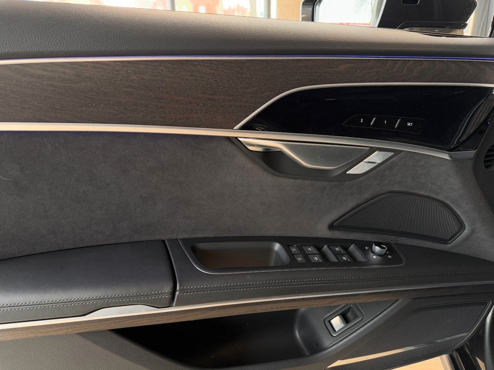 Audi A8 55 TFSI quattro S-Line - Samsaru's Car Outlet