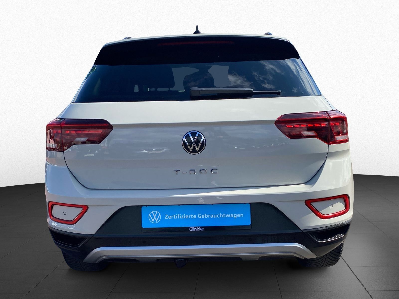Volkswagen T-Roc 1.5 TSI DSG Life - Samsaru's Car Outlet