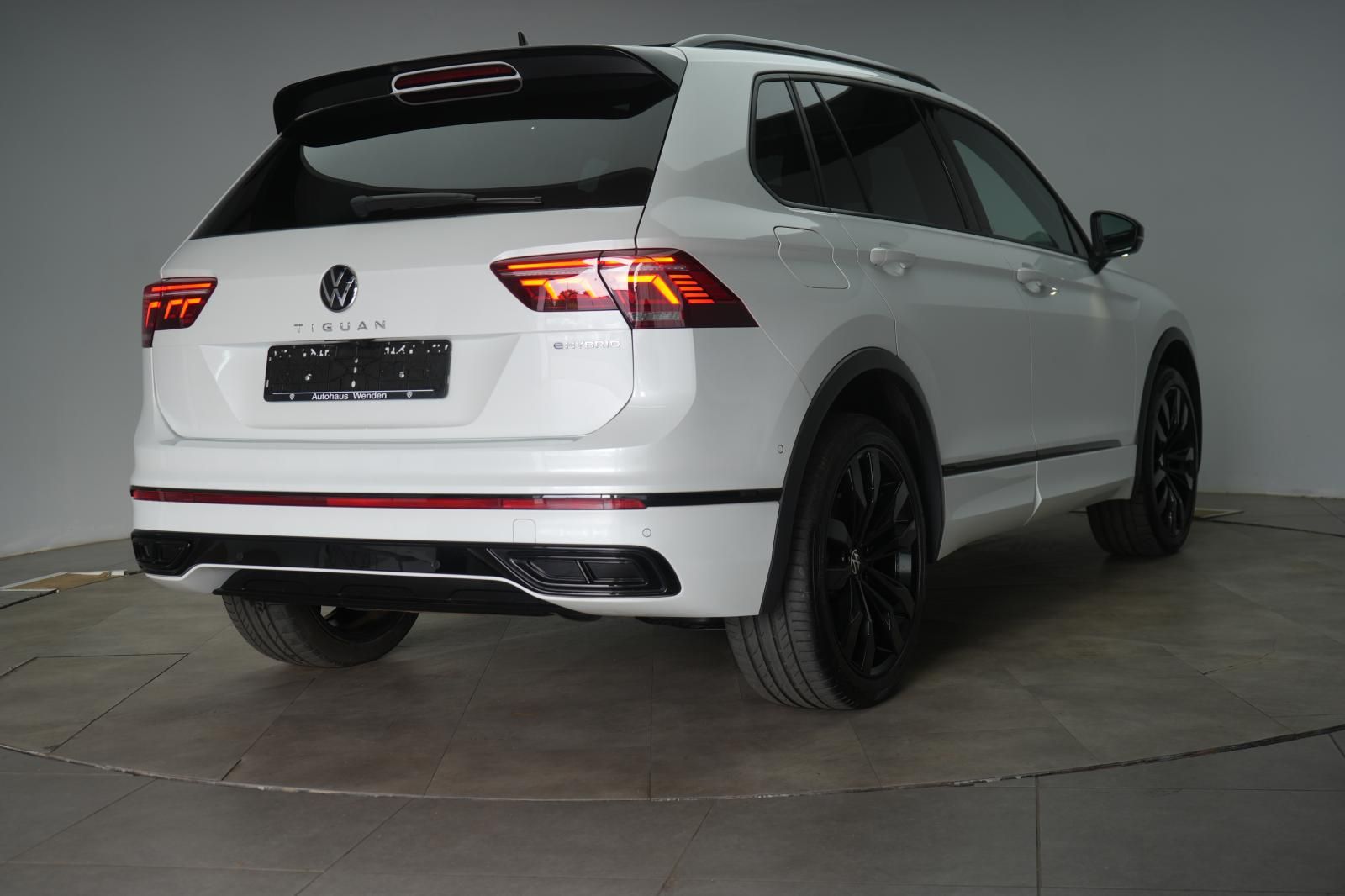 Volkswagen Tiguan 1.4 eHybrid DSG R-Line Leder/ACC/Pano/Kam