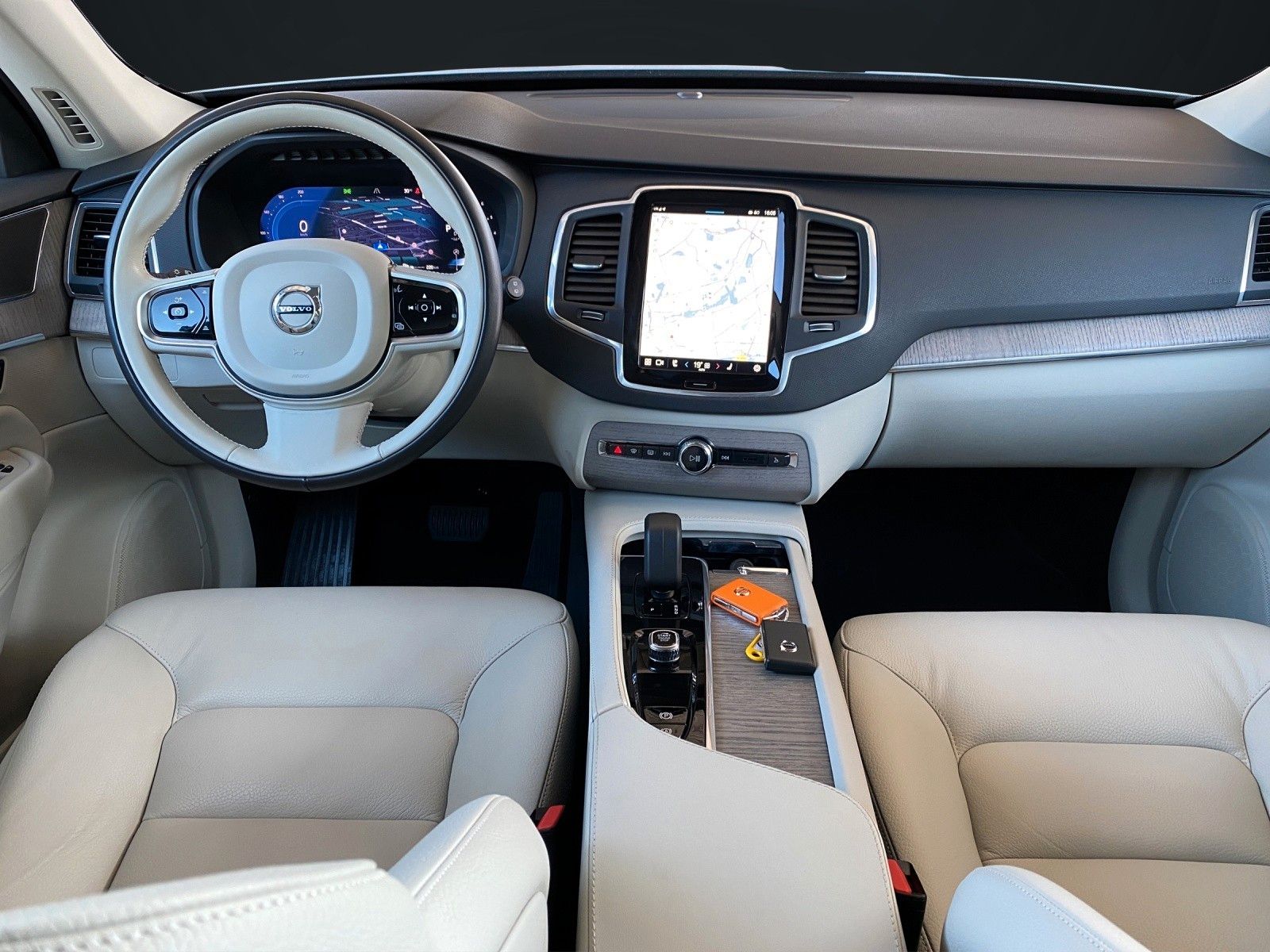 Volvo XC 90 B5 AWD CORE 7-SITZER-NAVI-KAMERA-LED