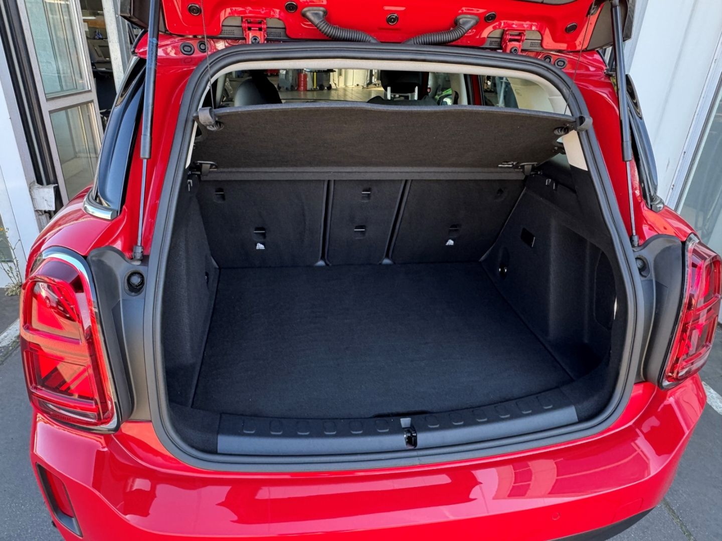 MINI Cooper SE Countryman ALL4 - Samsaru's Car Outlet