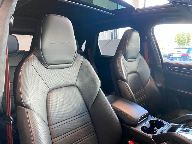 Porsche Cayenne Turbo SE SportDesign Sbel Carbon ACC AHK
