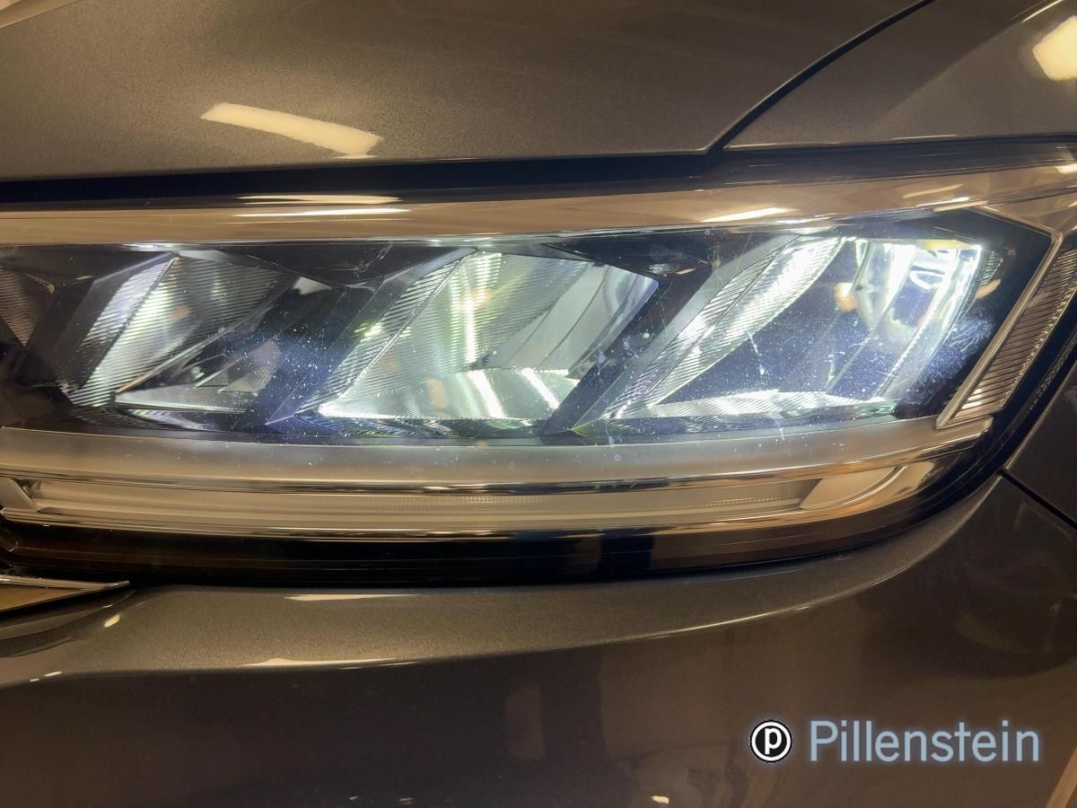 Volkswagen T-Roc LIFE 1.0 TSI - Samsaru's Car Outlet