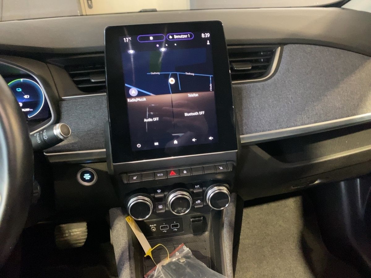 Renault Zoe R135/Z.E. 50 Intens - Samsaru's Car Outlet