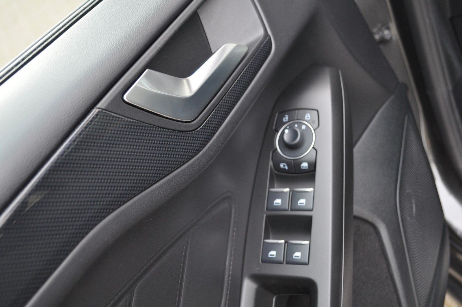 Ford Focus Turnier ST-LINE X/AUT/LED-MATRIX/PANODACH