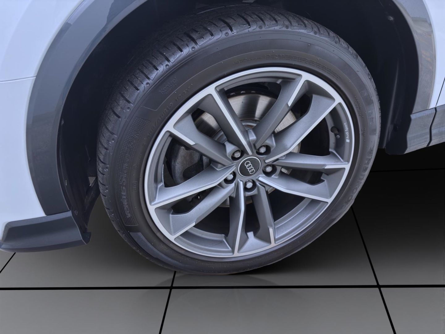 Audi Q3 Sportback 40 TDI Q S LINE - Samsaru's Car Outlet