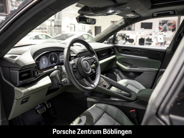 Porsche Macan Turbo - Samsaru's Car Outlet