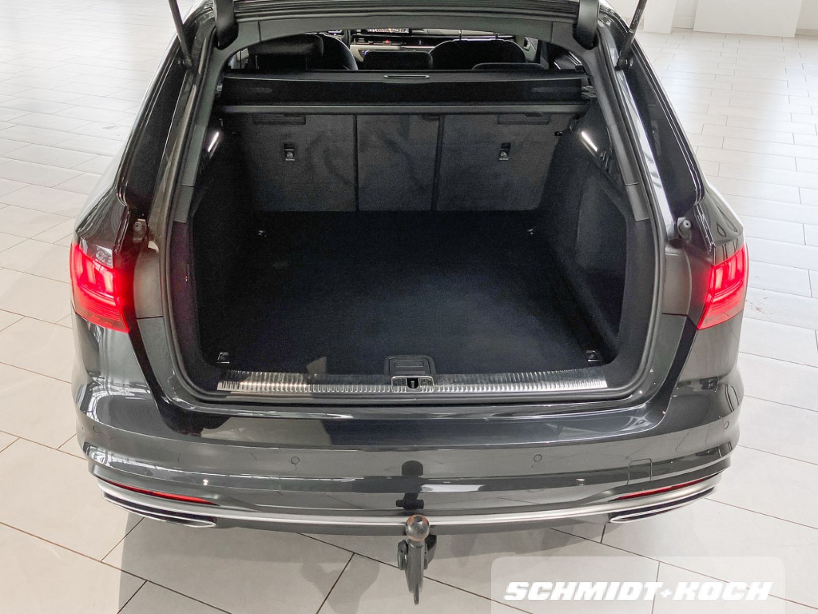 Audi A4 Avant 35 TDI advanced S tronic - Samsaru's Car Outlet