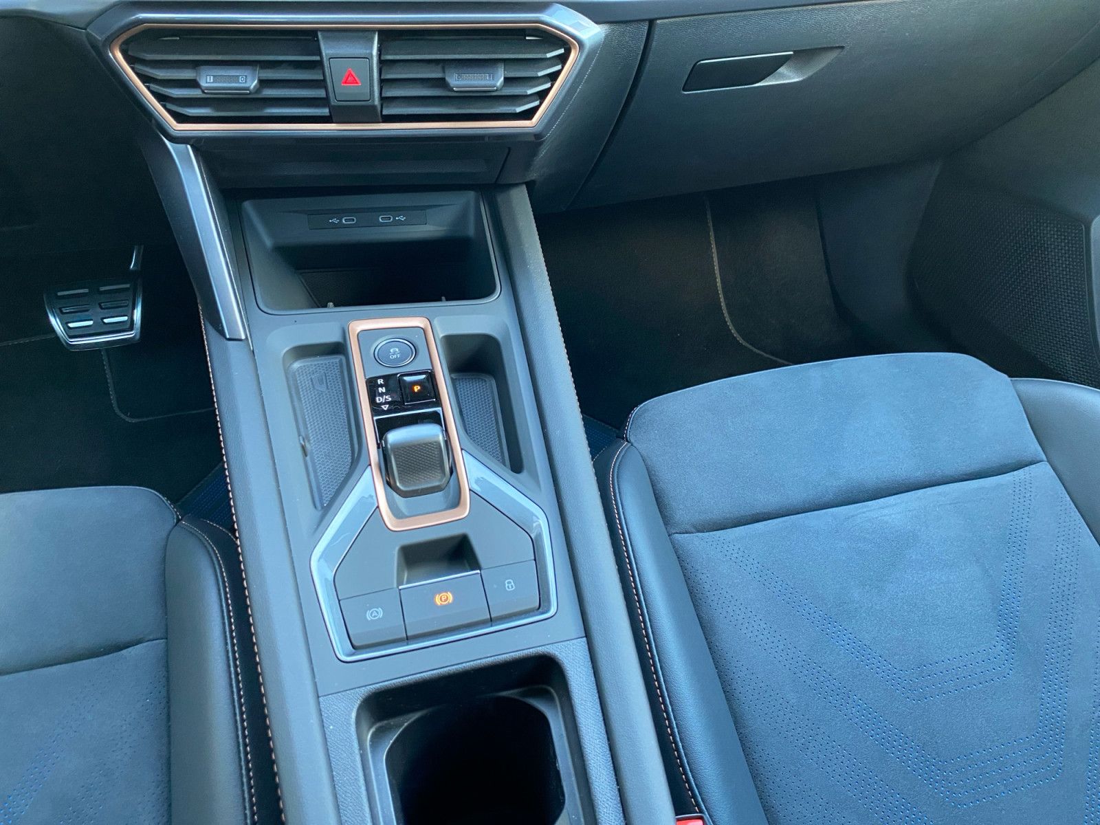 Cupra Formentor VZ 2.0TSI DSG 4Drive ACC AHK Kessy