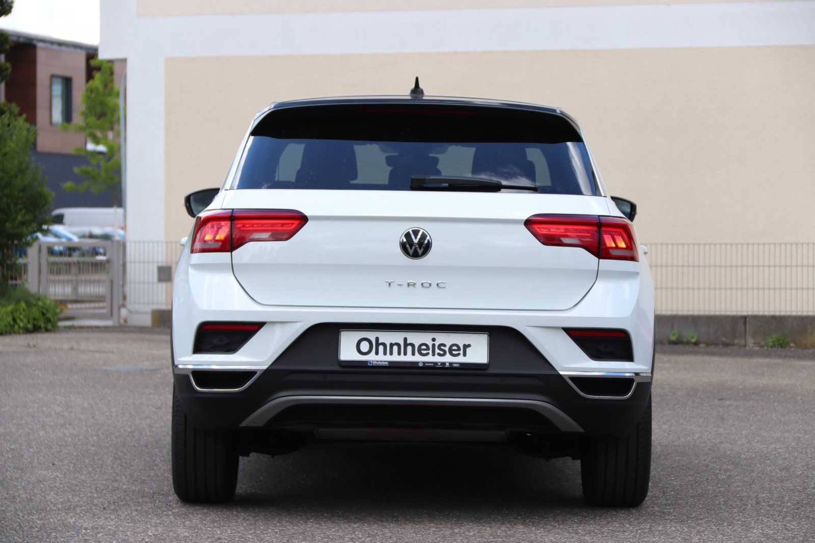 Volkswagen T-Roc 1.0 TSI Active - Samsaru's Car Outlet