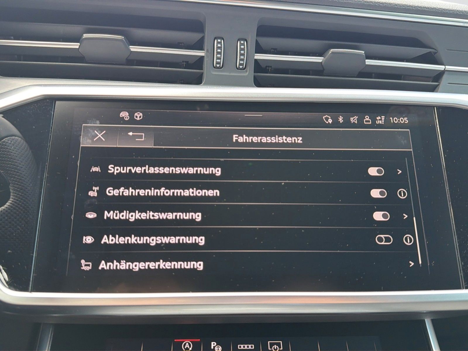 Audi A6 Avant 40 TDI S line B&O 20´Zoll Matrix AHK