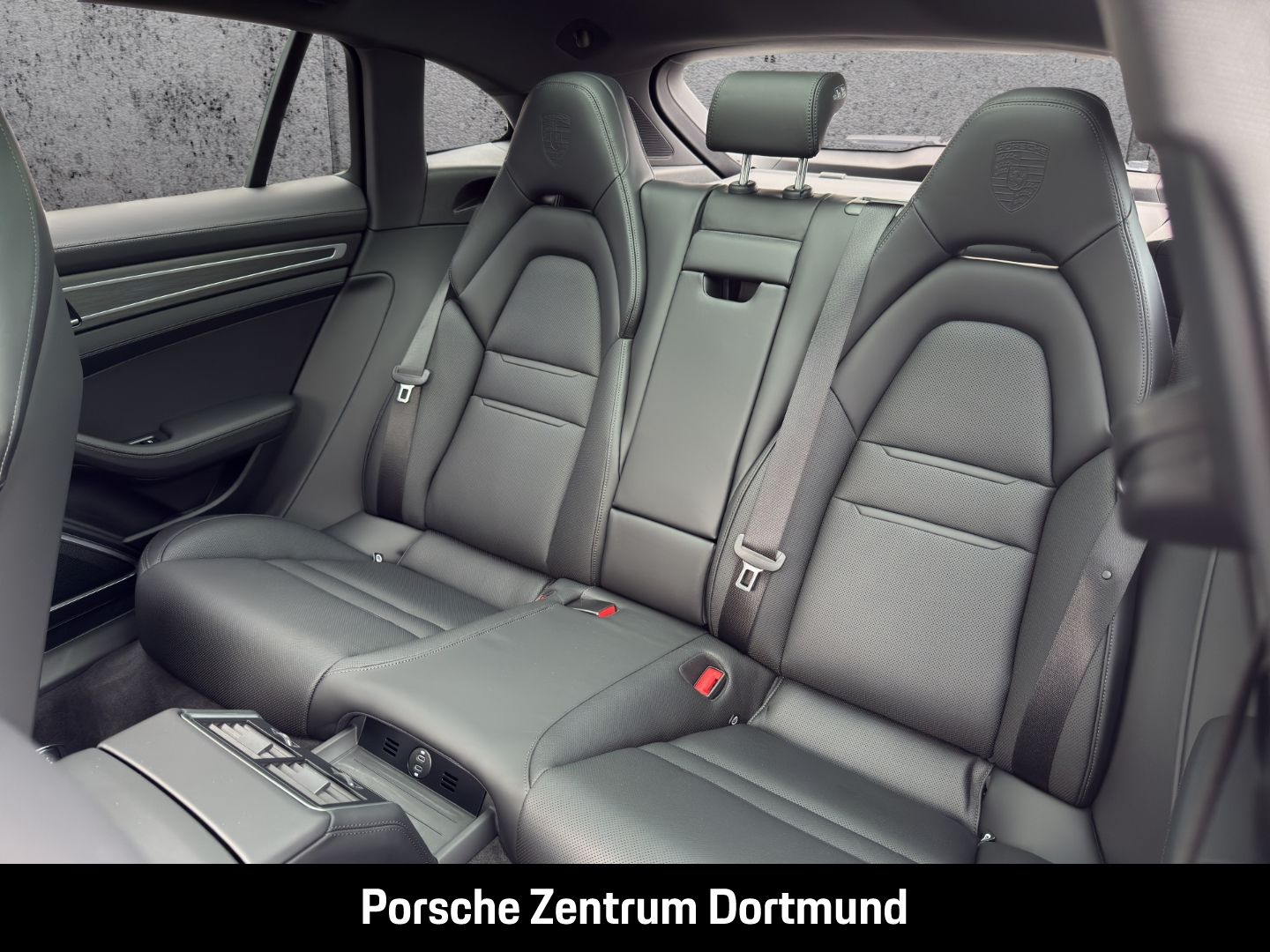Porsche Panamera 4 E-Hybrid SportTurismo PlatinumEdition