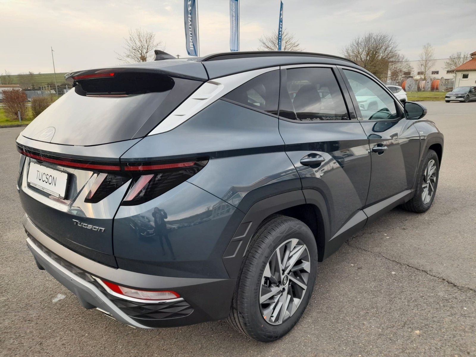 Hyundai Tucson 1.6 T-GDI 48V Trend - Samsaru's Car Outlet