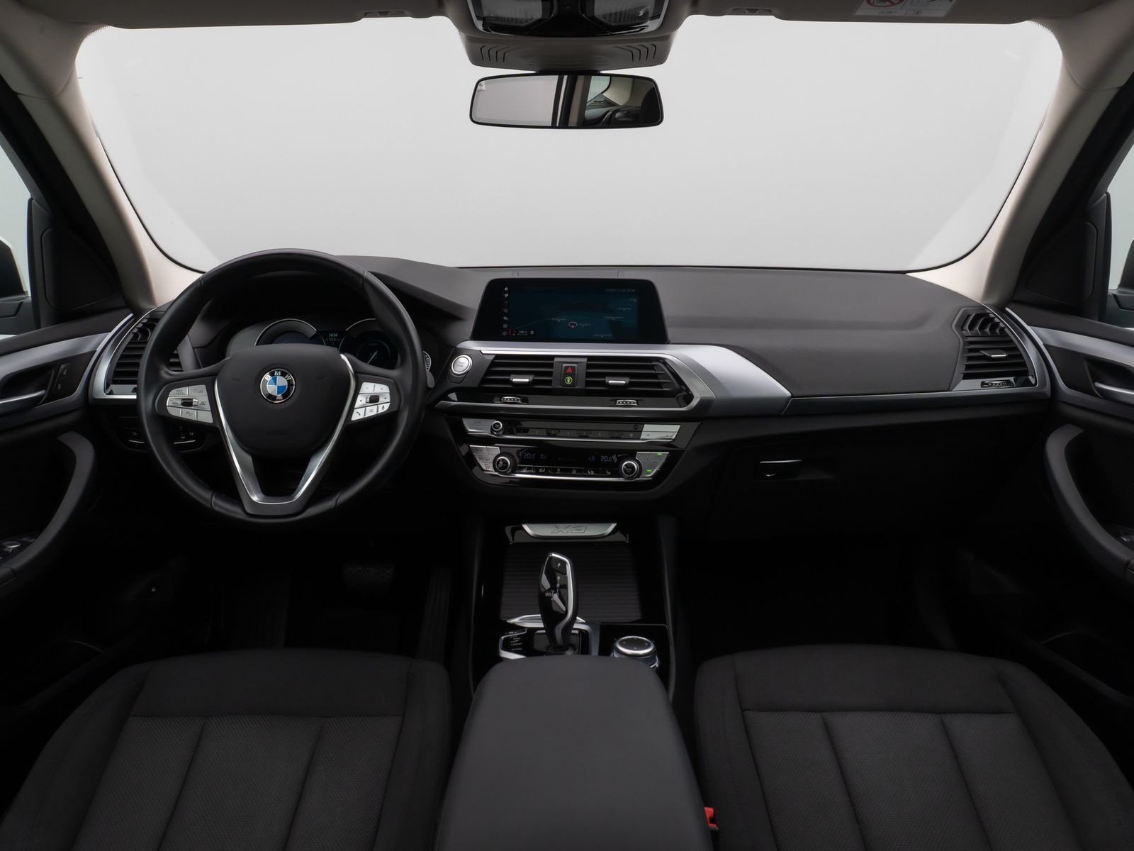 BMW X3 xD30e Panorama Kamera DAB HiFi WLAN Stop&Go