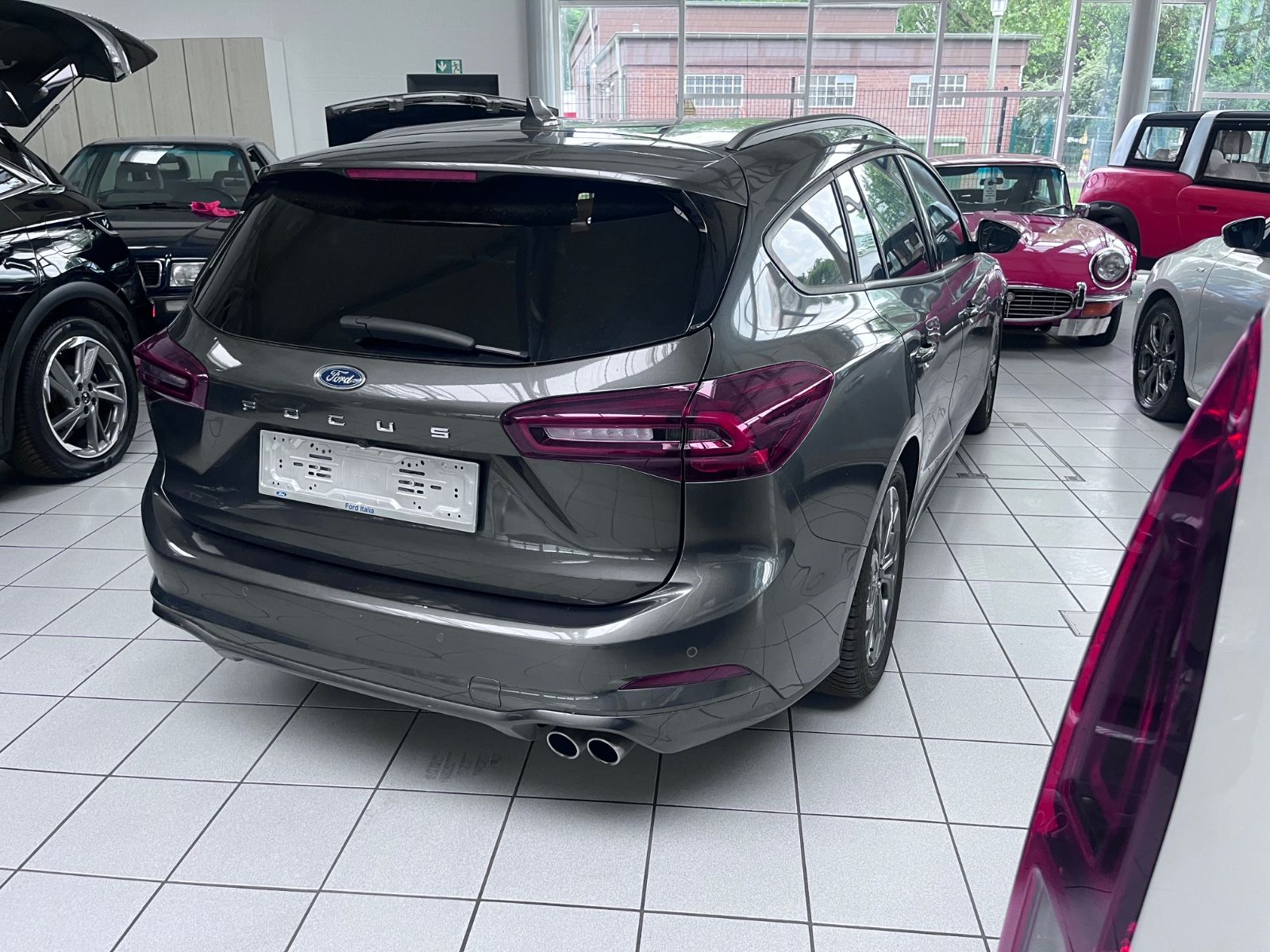 Ford Focus Turnier ST-Line R-Cam*Allwetter*Navi