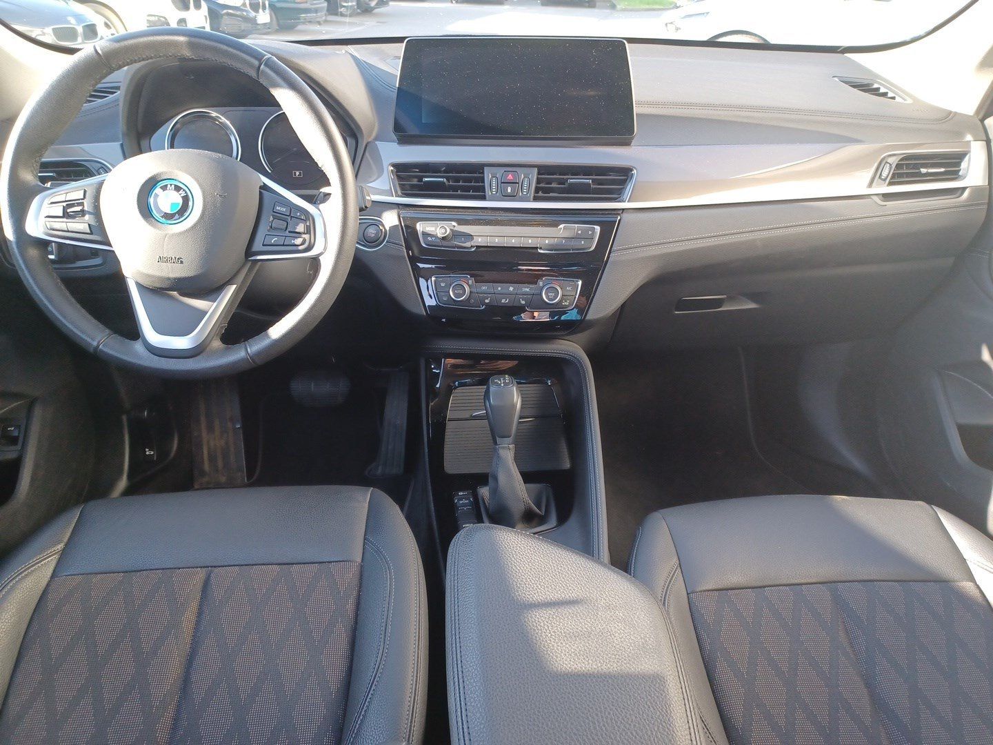 BMW X1 xDrive25e xLine - Samsaru's Car Outlet