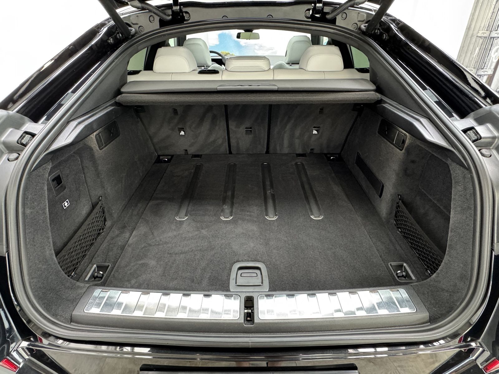 BMW X6 xDrive30d M Sport Pro - Samsaru's Car Outlet