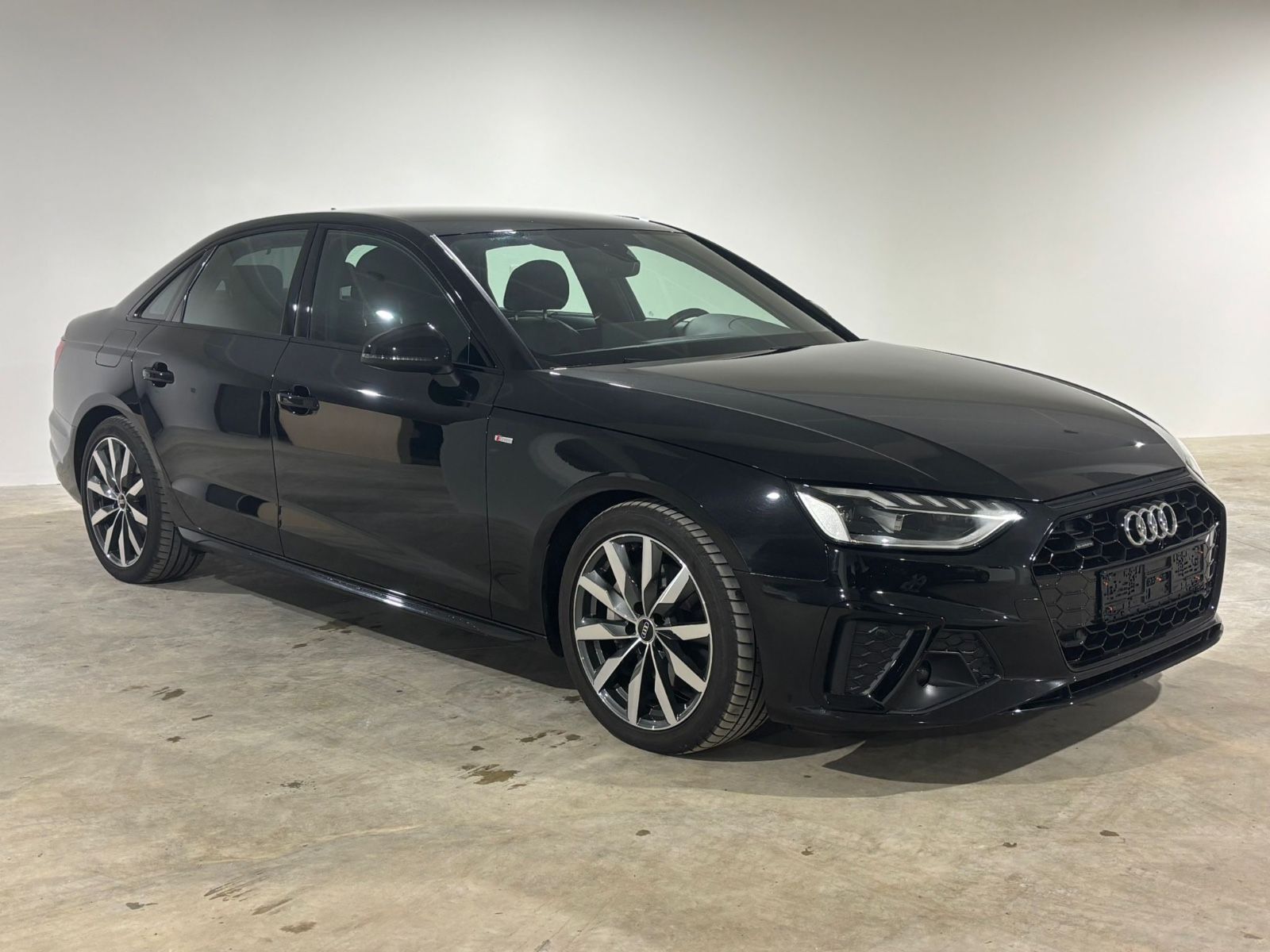 Audi A4 Lim. 40 TDI quattro*S line*LED*NAVI*Rfk*PDC*
