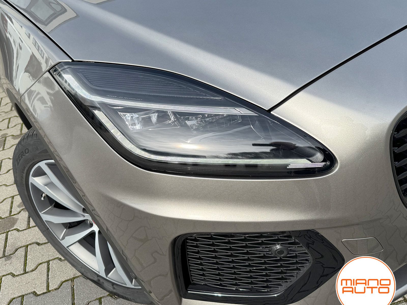 Jaguar E-PACE R-Dynamic S AWD *Mod. 2022|Pano|BlackPack