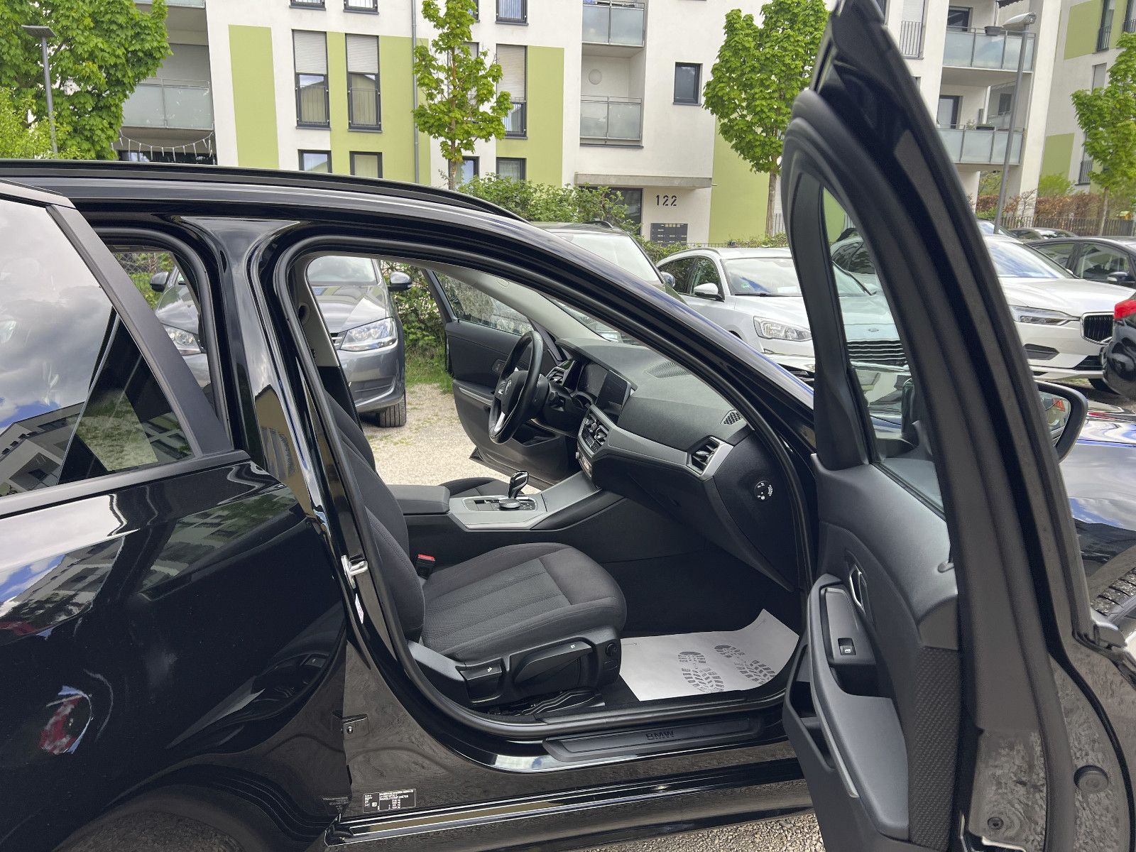 BMW 320d Advantage Aut. - Samsaru's Car Outlet