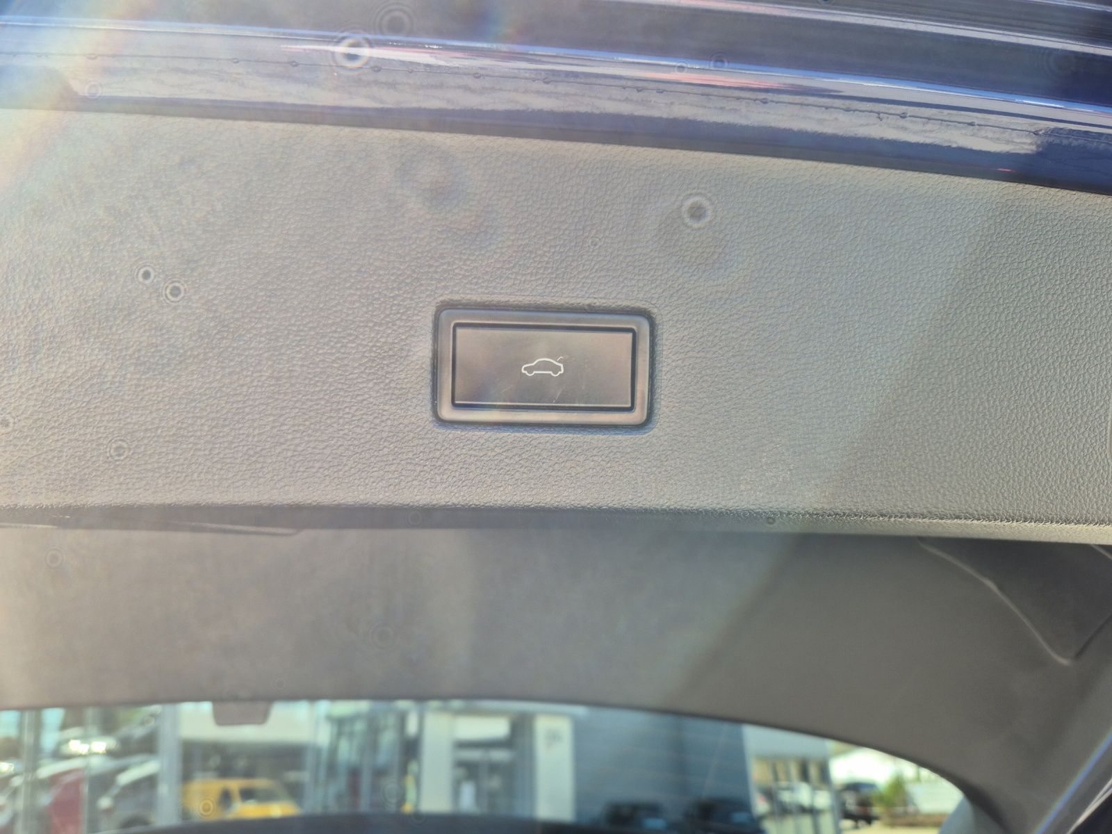 Volkswagen T-Roc TSI United - Samsaru's Car Outlet