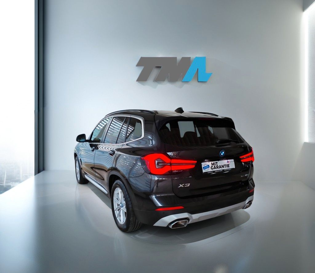 BMW X3 xDrive 30e PANO M-Dachhimm. Sonnenrollo