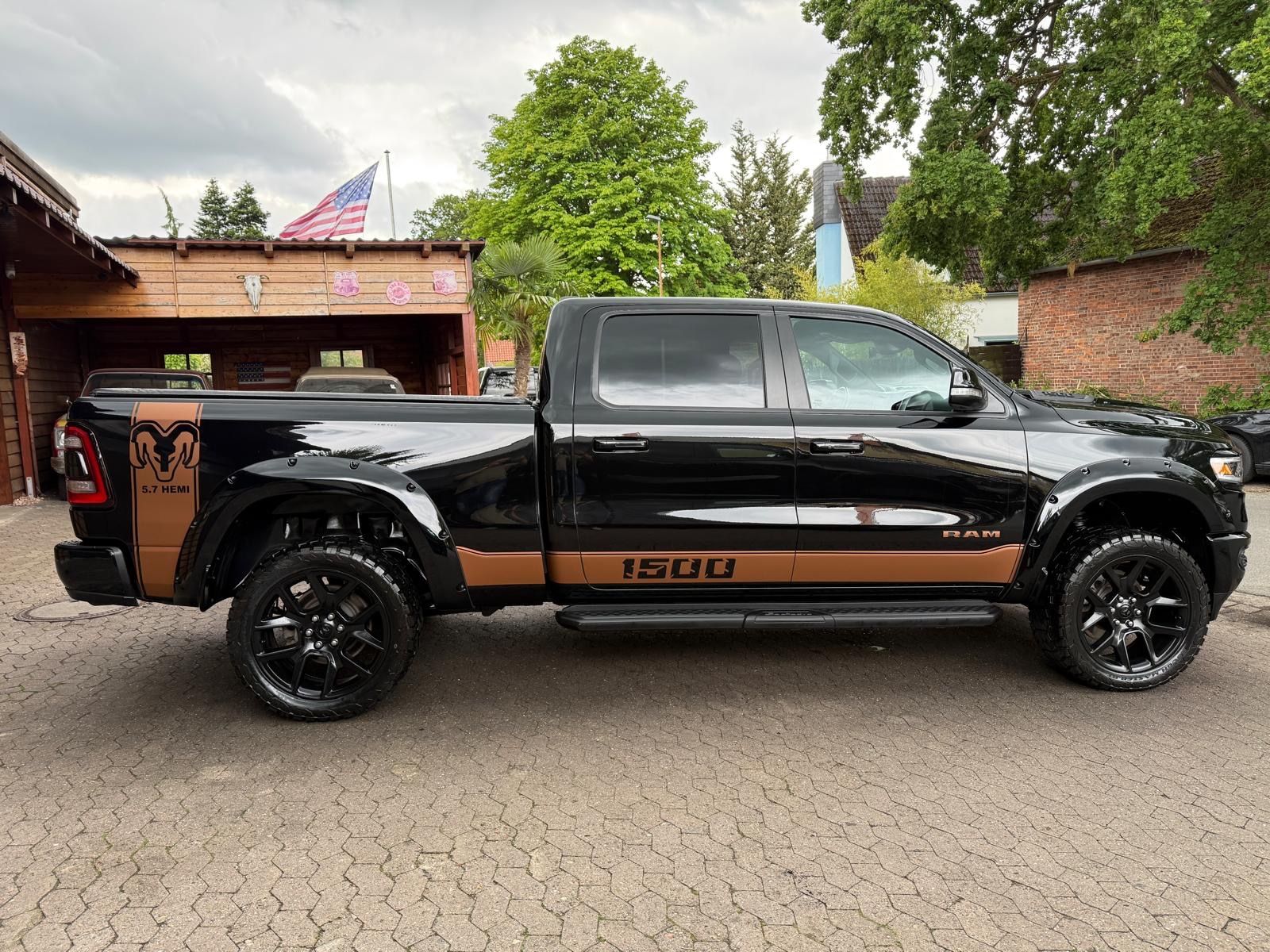 Dodge LPG*LARAMIE*OFFROAD*LIFT*AHK*NAVI*LED*GARANTIE*