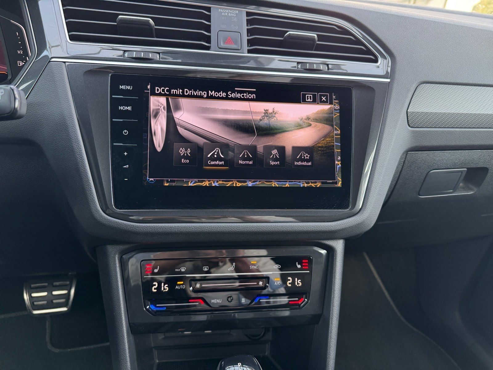 Volkswagen Tiguan 2.0 TDI DSG R-Line 4M NAVI/PANO/AHK