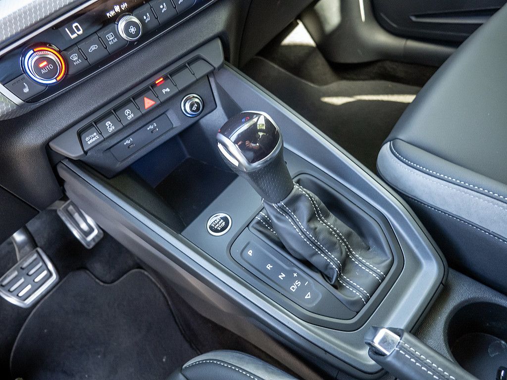 Audi A1 Sportback S line 35 TFSI LED NAVI ACC RFK