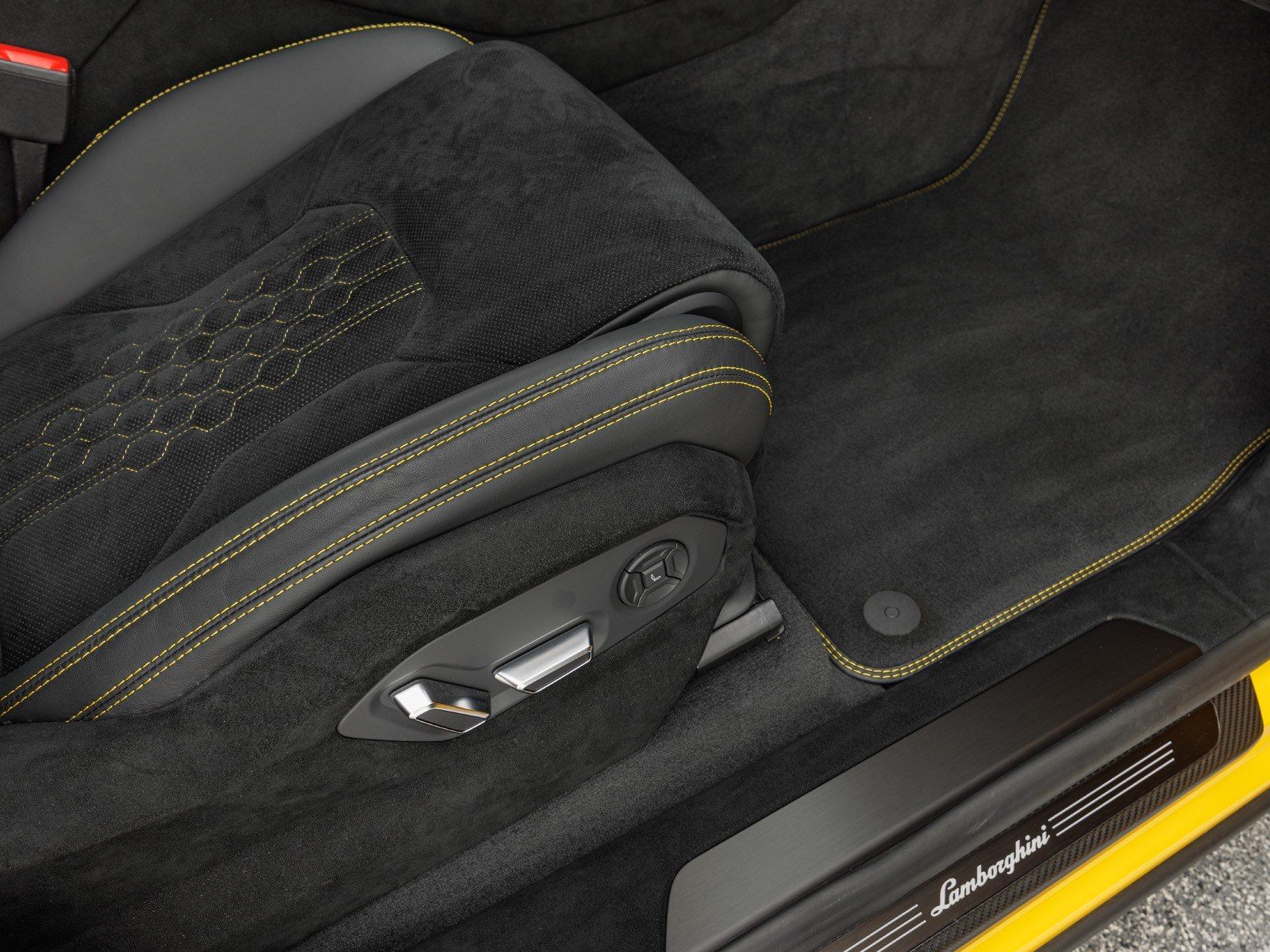 Lamborghini Urus Performante - Samsaru's Car Outlet