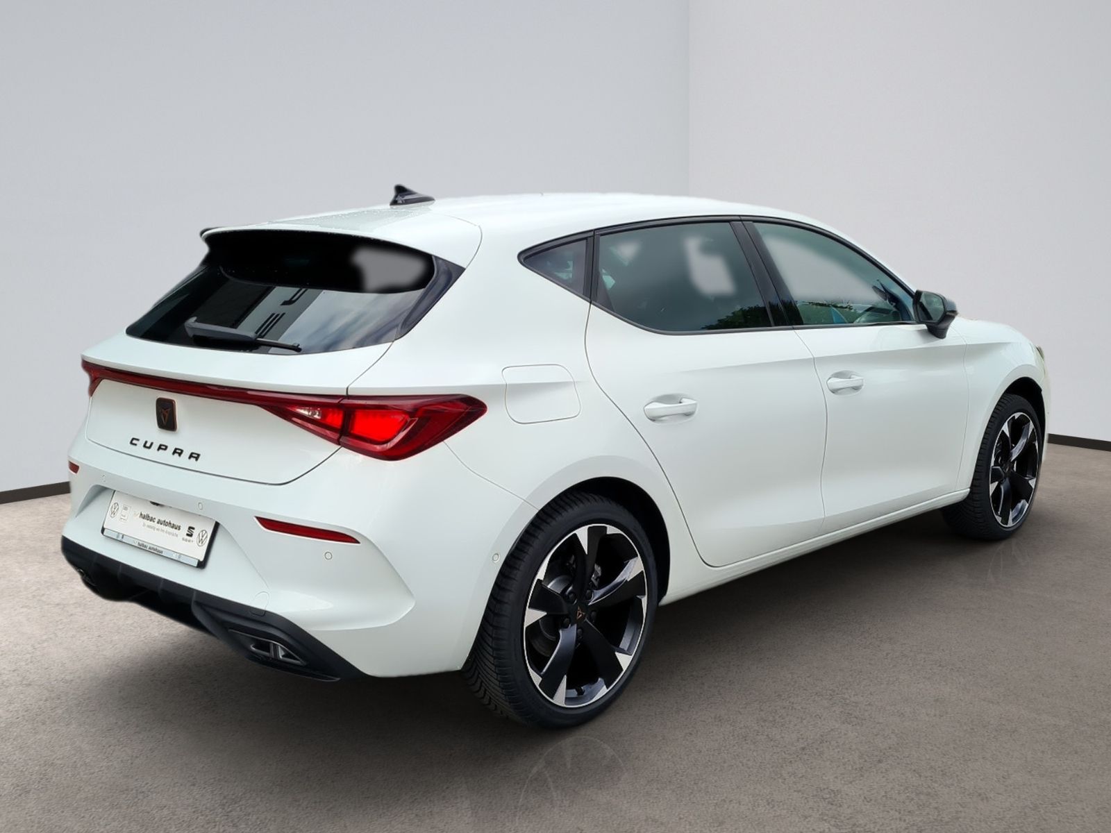 Cupra Leon 1.5 eTSI DSG - Samsaru's Car Outlet