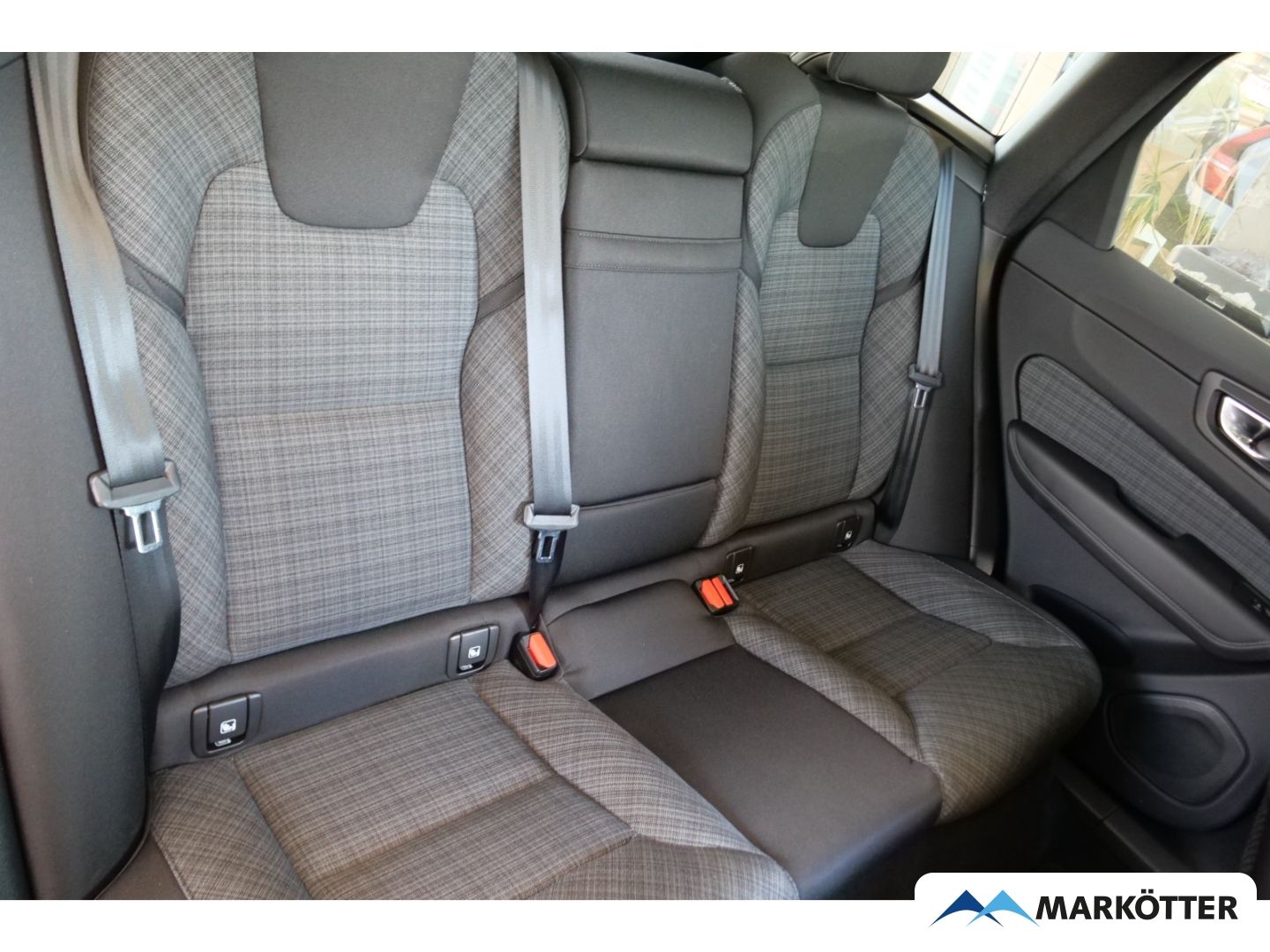 Volvo XC60 T6 AWD Recharge Core STHZ/AHK/BLIS/Google