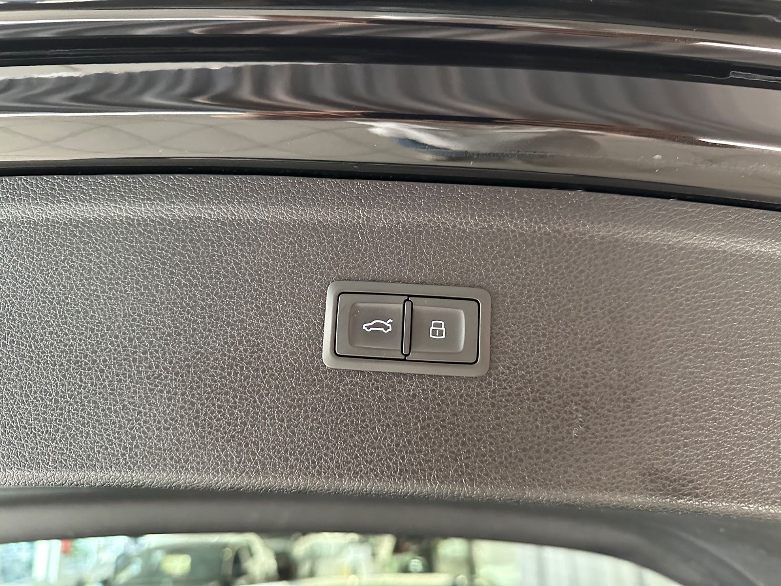 Audi Q5 40 TDI quattro S line - Samsaru's Car Outlet