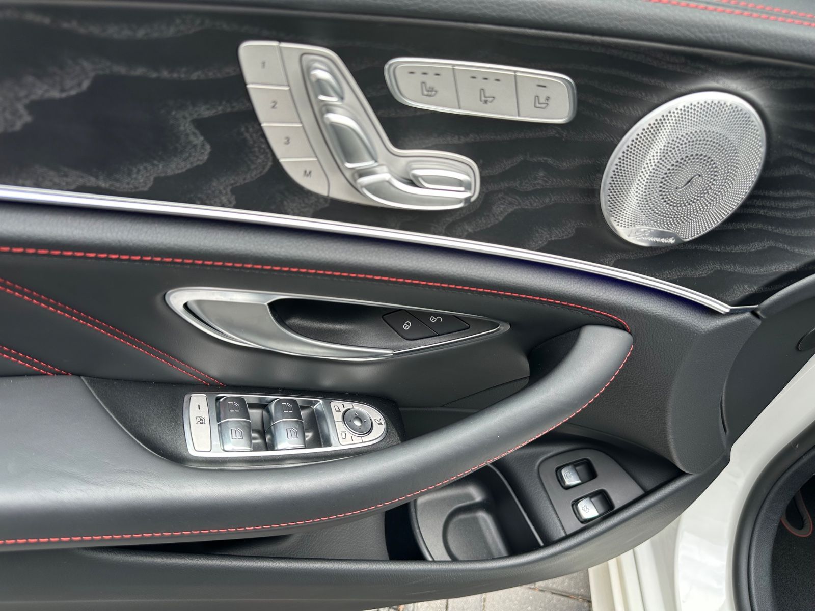 Mercedes-Benz E 53 AMG 4Matic+ - Samsaru's Car Outlet