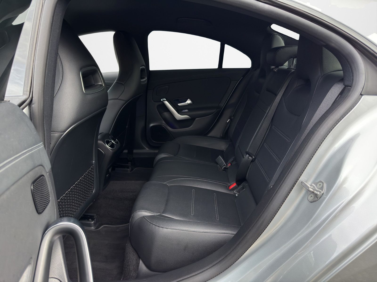 Mercedes-Benz CLA 200 AMG - Samsaru's Car Outlet