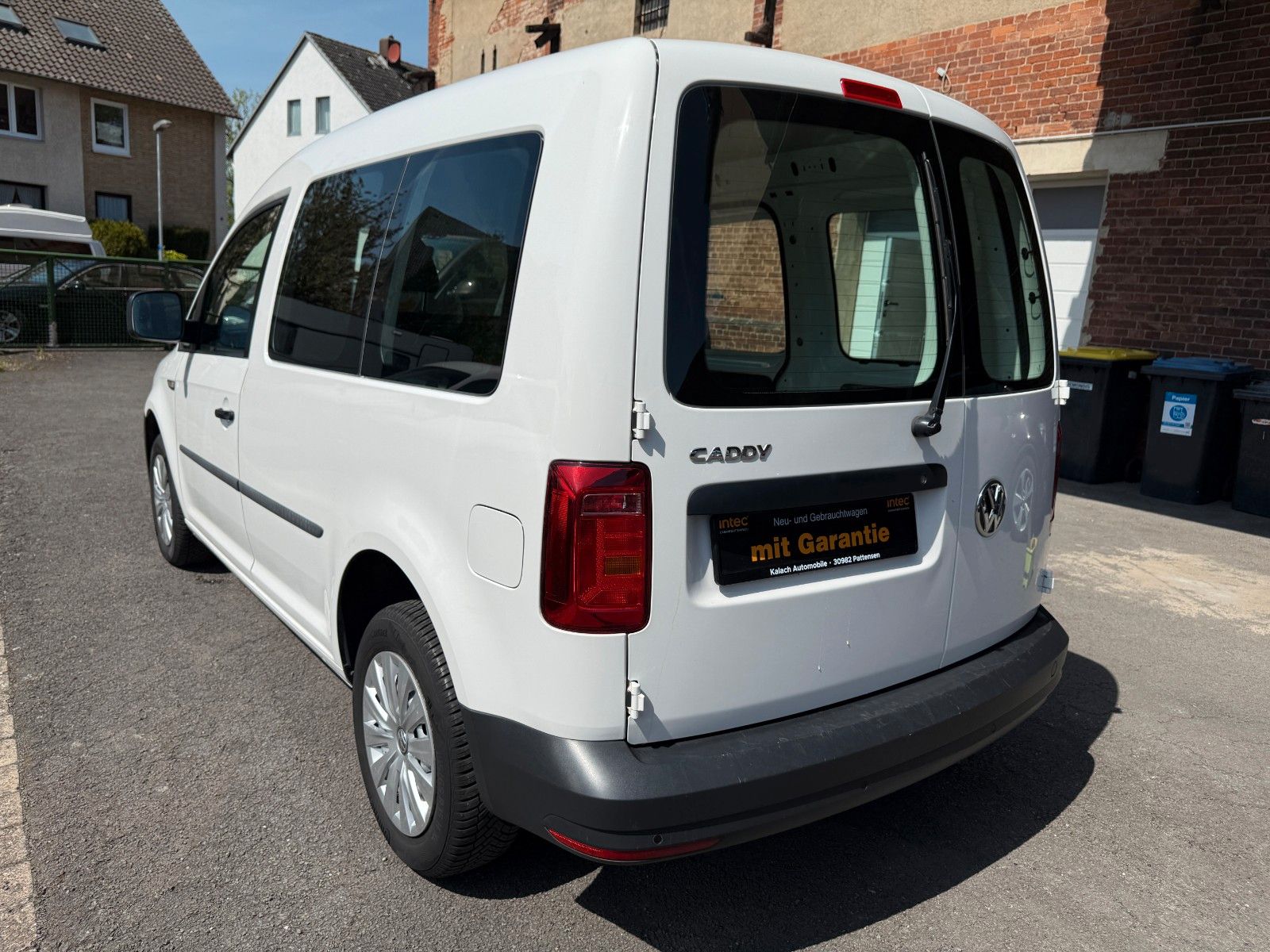 Volkswagen Caddy - Samsaru's Car Outlet