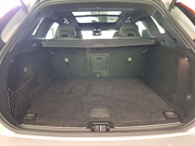 Volvo XC60 B4 Diesel Plus Dark - Samsaru's Car Outlet