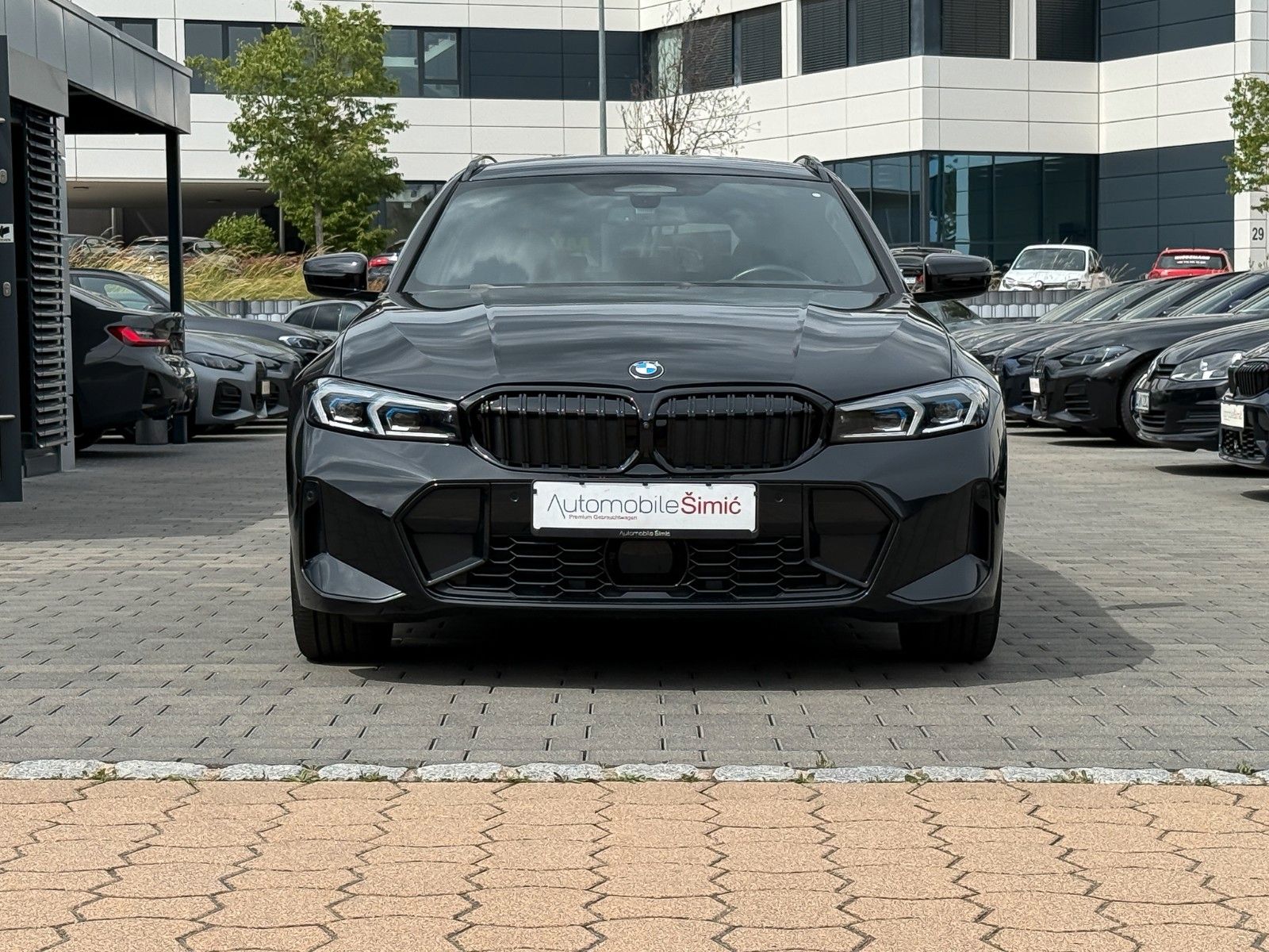 BMW 320d xD M Sport HuD AHK hifi StHzg 360° memory