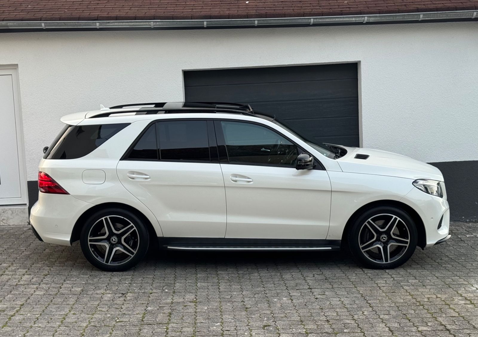 Mercedes-Benz GLE 500 V8 4Matic AMG-Line/Night-Paket/SoftClose