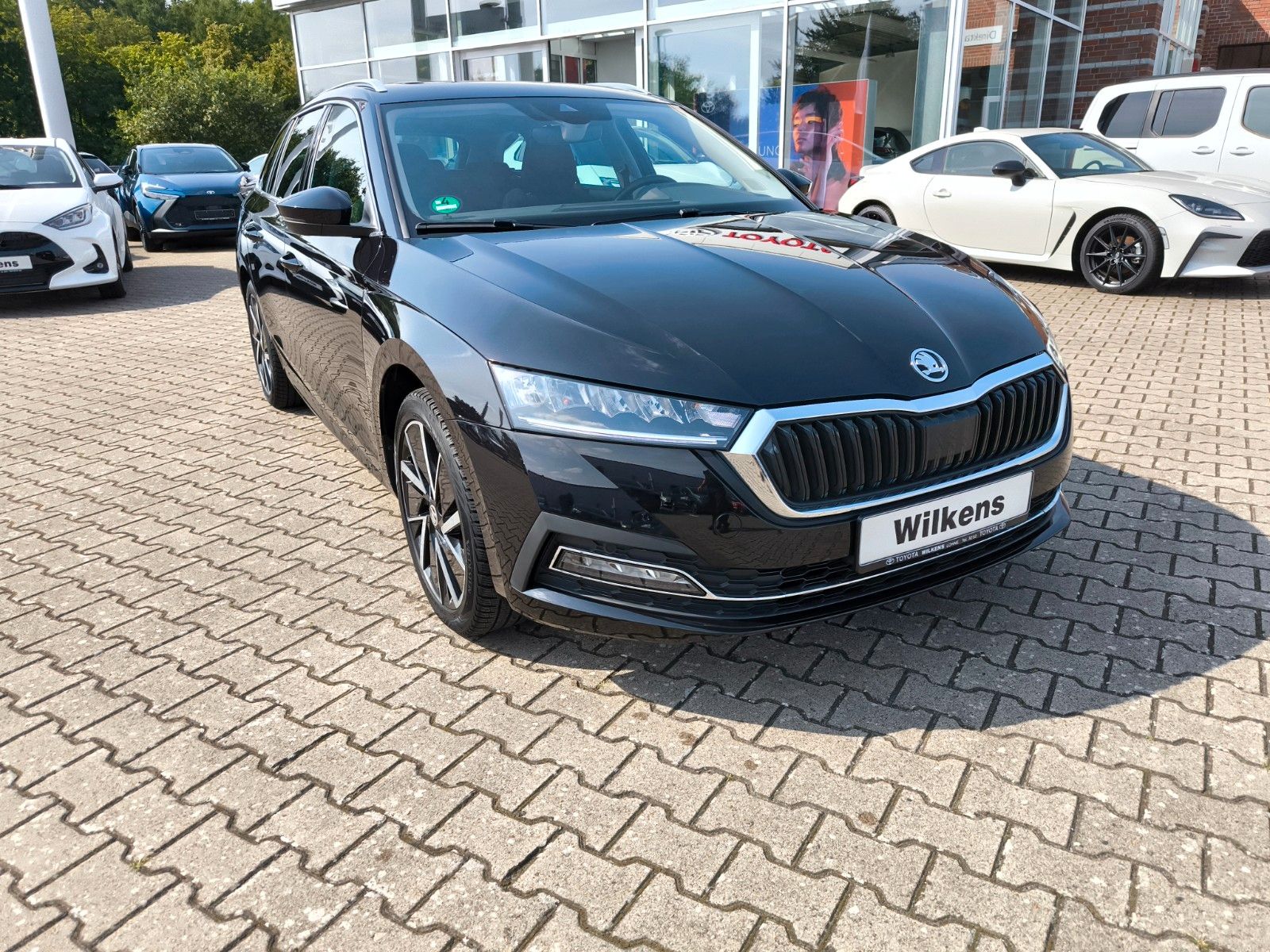 Skoda Octavia Combi First Edition iV - Samsaru's Car Outlet